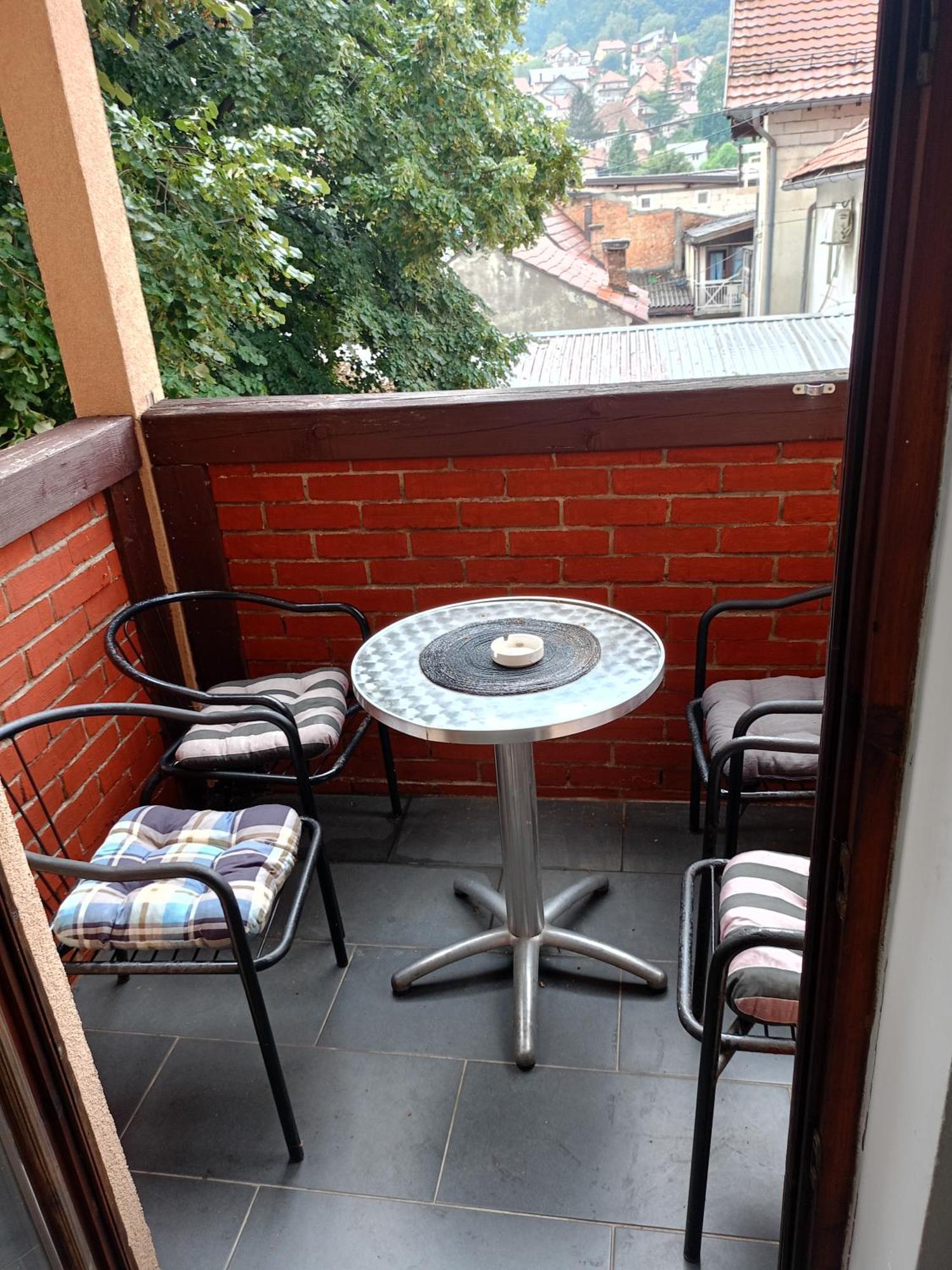 Apartment And Rooms"Tabasnice"Tuzla Centar Bagian luar foto